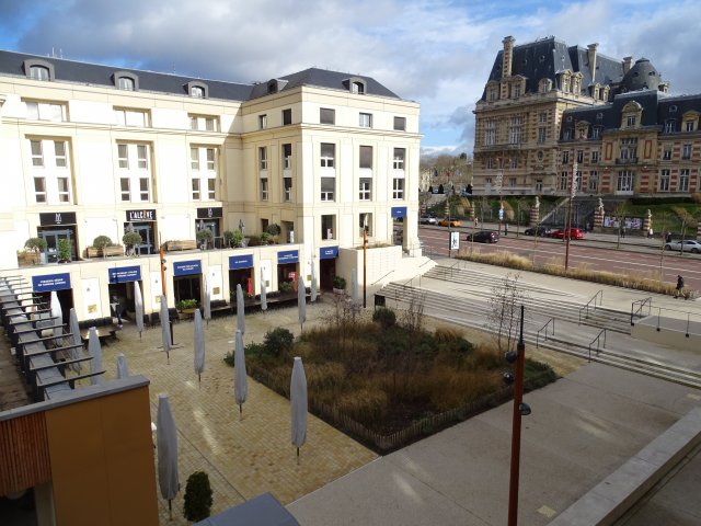 8 Avenue du Gnral de Gaulle - Versailles 78000 78000 Versailles